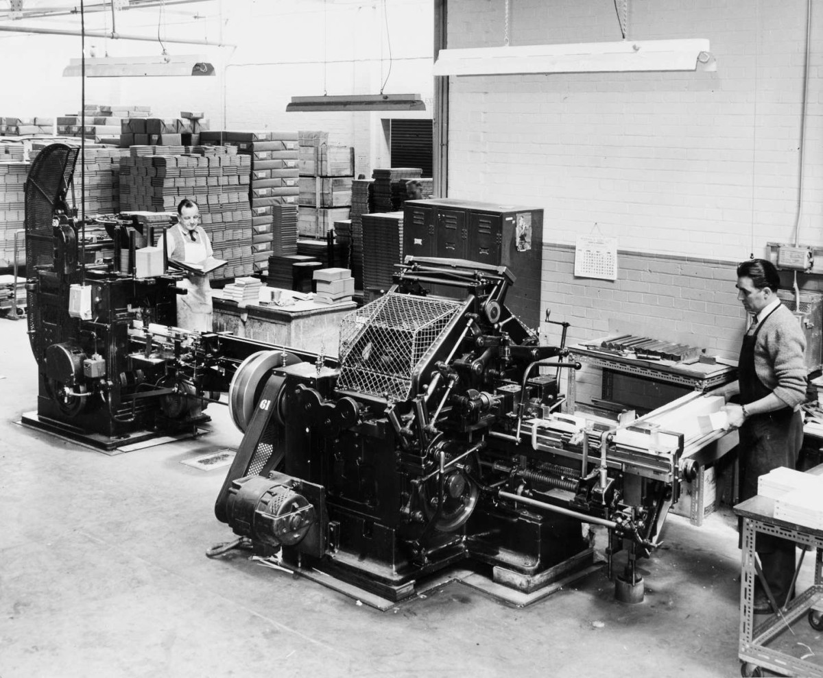 Men and machinery at printworks Cox & Wyman, ref. D/EX2477/1/1