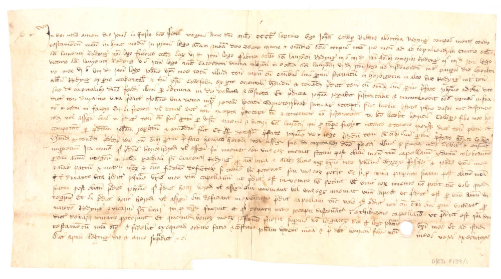 Document with handwritten text in Latin from 1407.